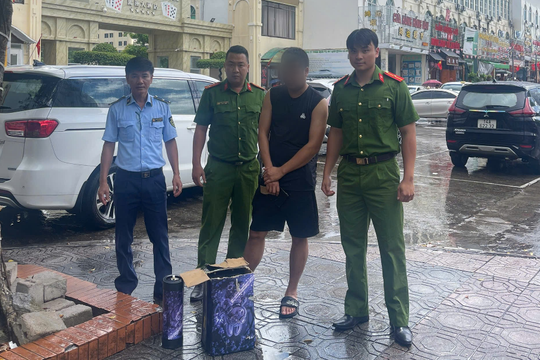 Liên tiếp phát hiện, xử lý các vụ tàng trữ khí cười