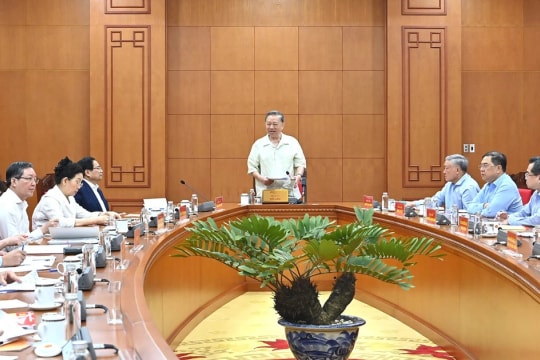 Tổng Bí thư Tô Lâm chủ trì làm việc với Ban Thường vụ Đảng ủy Chính phủ