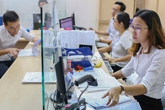 Người nghỉ việc do tinh gọn bộ máy sẽ được hưởng chế độ bổ sung