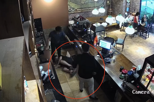 Cấm hút thuốc: Khi quy định pháp luật không còn là cái biển hiệu treo cho đẹp mắt