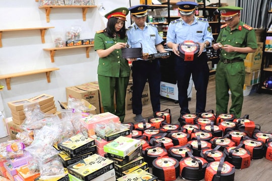 Phát hiện hàng nghìn bánh Trung thu nhập lậu, không rõ nguồn gốc