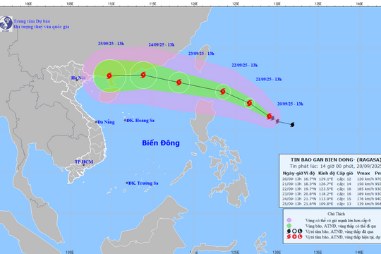Bão RAGASA sắp vào Biển Đông, cảnh báo mưa lớn và nguy cơ lũ quét ở miền Trung