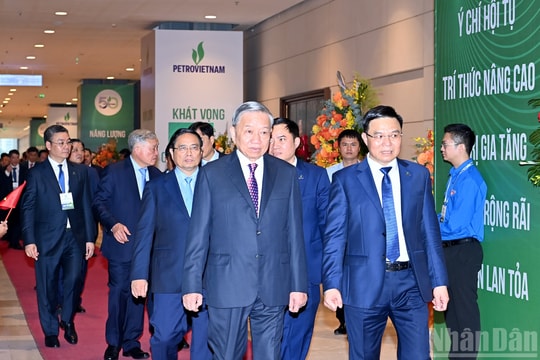 Tổng Bí thư Tô Lâm dự Lễ kỷ niệm 50 năm Ngày thành lập Tập đoàn Công nghiệp-Năng lượng quốc gia Việt Nam