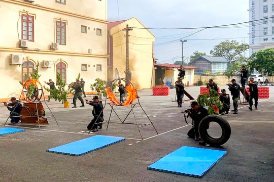 'Lá chắn thép' bảo vệ bình yên cuộc sống