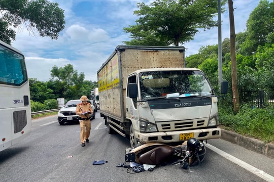 Va chạm liên hoàn trên Quốc lộ 18, một người bị thương