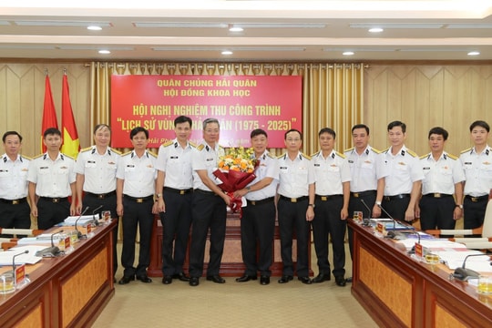 Nghiệm thu công trình lịch sử 50 năm Vùng 1 Hải quân