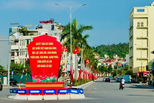 Quảng Ninh rộn ràng với các động chào mừng Đại hội Đảng bộ tỉnh lần thứ XVI