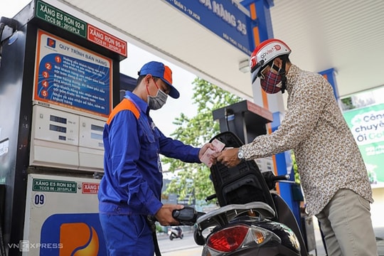 Giá xăng dầu hôm nay (30/9): Quay đầu giảm mạnh