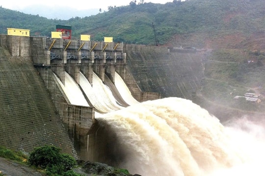 Đà Nẵng hạ mực nước hồ thủy điện, ứng phó nguy cơ lũ lớn