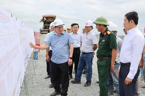 Thông xe cao tốc Châu Đốc - Cần Thơ - Sóc Trăng đoạn qua tỉnh An Giang trước ngày 10/12