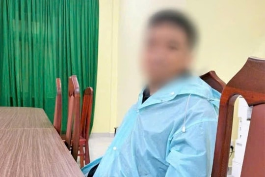 Khởi tố, bắt giam đối tượng lừa tình thiếu nữ qua mạng