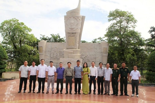 Về thăm khu di tích Ban Ấn loát đặc biệt Nam bộ