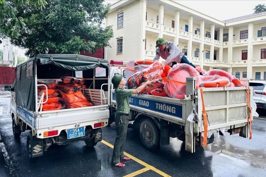 Công an Ninh Bình chủ động các biện pháp sẵn sàng ứng phó bão số 10
