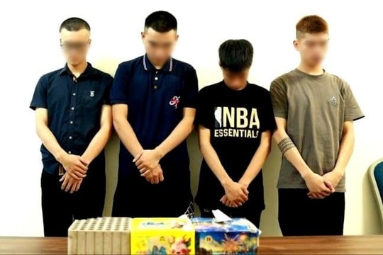 Đốt pháo hoa nổ khi dự tiệc sinh nhật, 4 đối tượng bị khởi tố