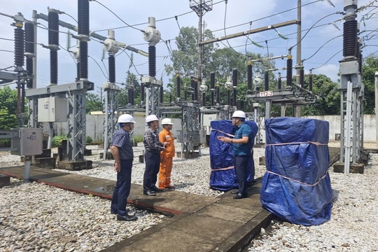 EVNNPC triển khai quyết liệt các phương án ứng phó bão số 10