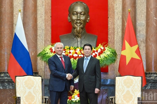 Chủ tịch nước Lương Cường tiếp Chủ tịch Duma Quốc gia Quốc hội Liên bang Nga Vyacheslav Volodin