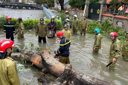 Bộ Y tế yêu cầu bảo đảm cấp cứu, thuốc men và nước sạch cho người dân