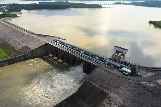 Thái Nguyên: Xả nước hồ Núi Cốc để ứng phó bão số 10