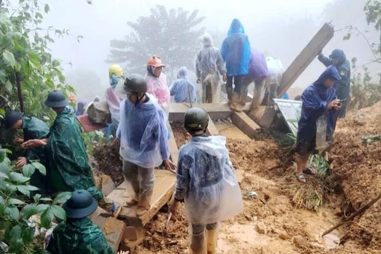 Tuyên Quang: Mưa lũ diễn biến phức tạp, 4 người mất tích do sạt lở đất