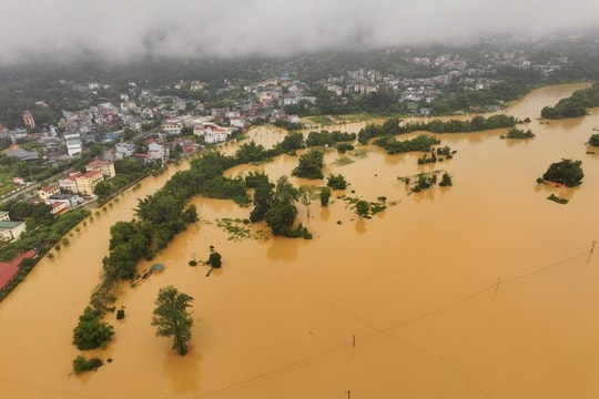 Gia Lai chung tay giúp 5 tỉnh sau bão Bualoi