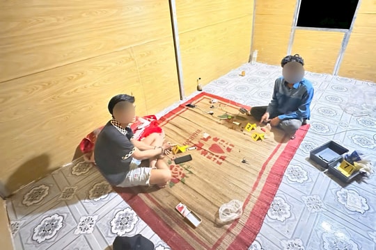 Bắt quả tang hai đối tượng tàng trữ, sử dụng ma túy tại Khe Sanh, Quảng Trị