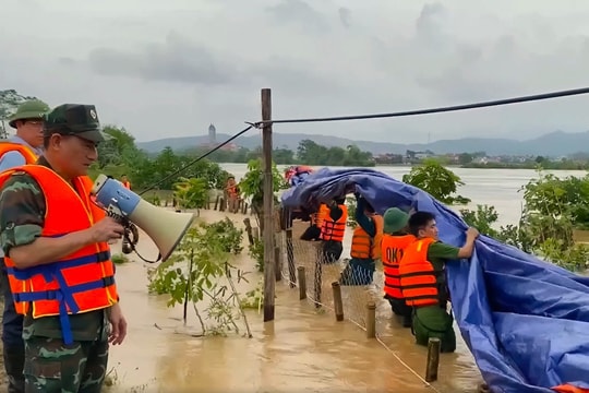 Kịp thời khắc phục sự cố đê bối sông Cầu