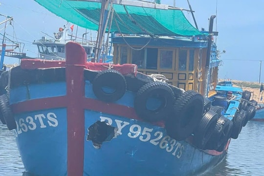 Bộ đội Biên phòng hòa giải thành công vụ va chạm tàu cá tại cửa biển Đà Nông
