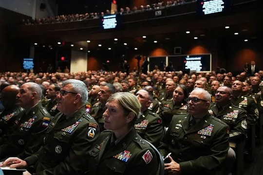 Bộ trưởng Quốc phòng Mỹ: Không chấp nhận tướng lĩnh thừa cân đi lại trong Lầu Năm Góc