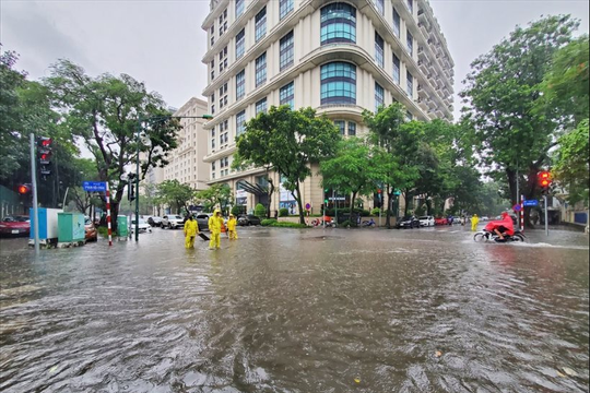 Hà Nội thực hiện đồng bộ các giải pháp khắc phục tình trạng ngập úng