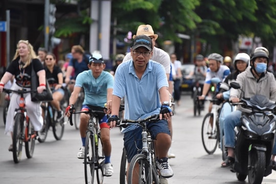 TP.HCM thí điểm làn đường cho xe đạp