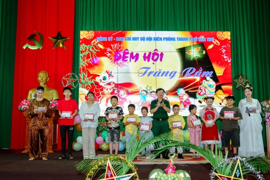 Tổ chức Tết trung thu cho con em cán bộ BĐBP TP Cần Thơ