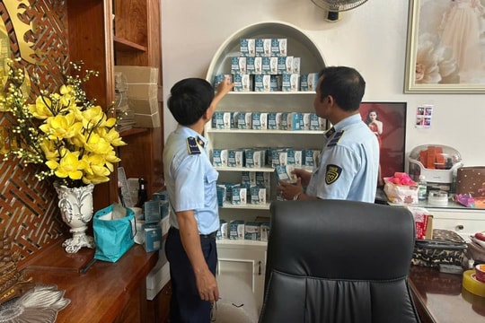 Bóc trần đường dây bán trà sữa giảm cân chứa chất cấm, doanh thu gần 1 tỷ đồng