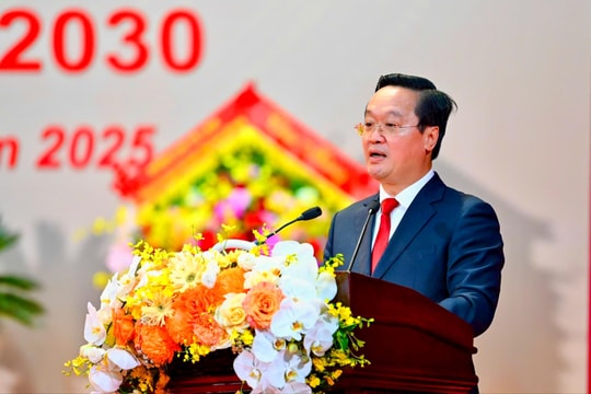 Ông Nguyễn Đức Trung tái đắc cử Bí thư Tỉnh ủy Nghệ An