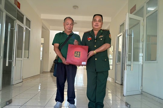 Kịp thời hỗ trợ du khách Trung Quốc tìm lại đồ bị đánh rơi