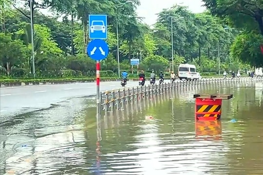 Chỉ còn gần 10 điểm úng ngập tại Hà Nội