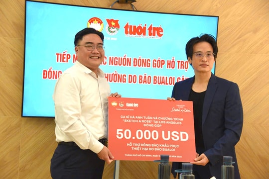 Ca sĩ Hà Anh Tuấn ủng hộ hơn 1,3 tỷ đồng cho đồng bào vùng bão lũ