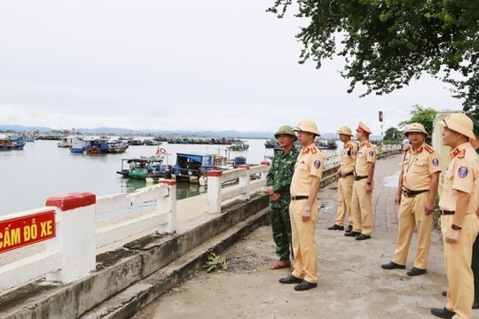 Quảng Ninh sẵn sàng lực lượng, phương tiện ứng phó bão số 11 Matmo