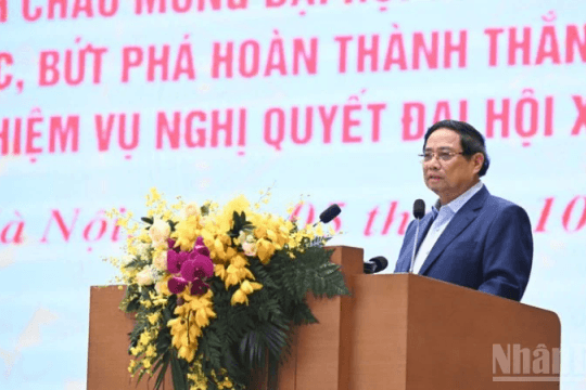 Đồng lòng thi đua hành động, thực hiện thắng lợi các nhiệm vụ, hướng tới Đại hội XIV của Đảng thành công