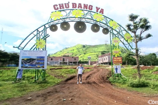 Gia Lai: Tháo dỡ công trình Nhà rông xây dựng tiền tỷ dưới chân núi lửa