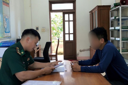 Xử phạt nhiều tàu cá tổ chức dịch vụ câu mực, câu cá đêm trái phép