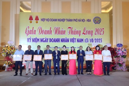 Hà Nội vinh danh doanh nhân, doanh nghiệp xuất sắc