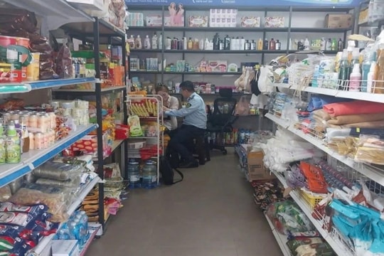 Liên tiếp phát hiện 3 vụ kinh doanh hàng nhập lậu