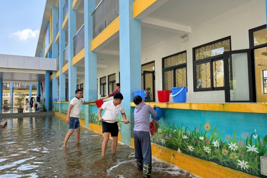 Hà Nội: Chủ động ứng phó ngập tại 30 trường học, linh hoạt dạy học trong mưa bão