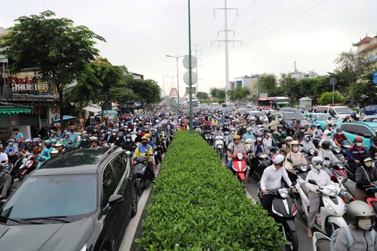 TP.HCM: Gần 70 "mắt thần" nhận diện xe xăng dầu không đạt chuẩn