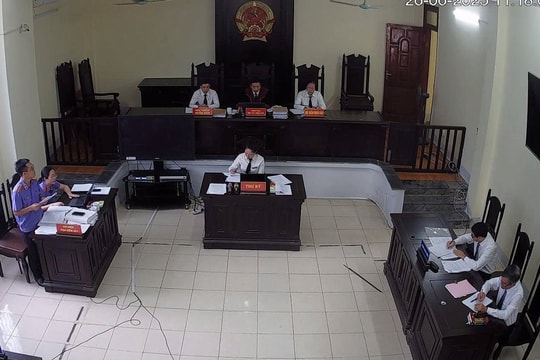 Lai Châu: Nguyên giám đốc nhận hối lộ, 5 người lĩnh án