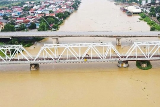 Cảnh báo lũ đặc biệt lớn trên sông Cầu, sông Thương