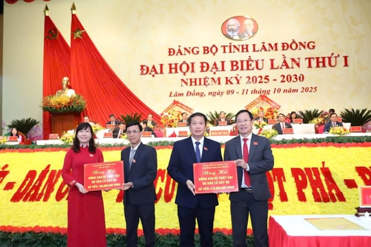 Lâm Đồng ủng hộ đồng bào vùng bị thiệt hại do bão, lũ gần 28 tỷ đồng