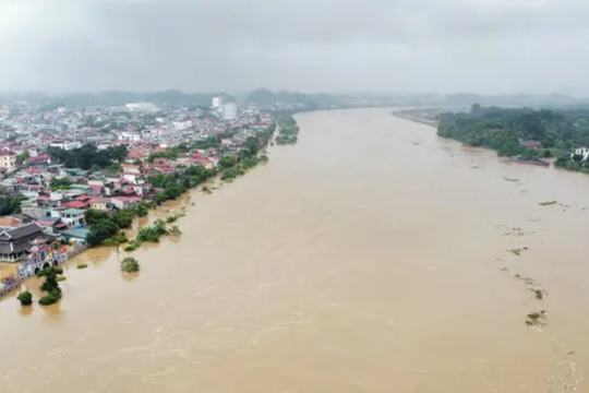 Mưa dông diện rộng, lũ đặc biệt lớn trên các sông Bắc Bộ
