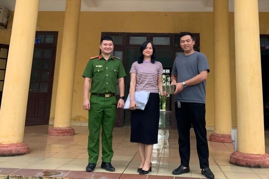 Trả lại hơn 1,1 tỷ đồng cho người chuyển khoản nhầm