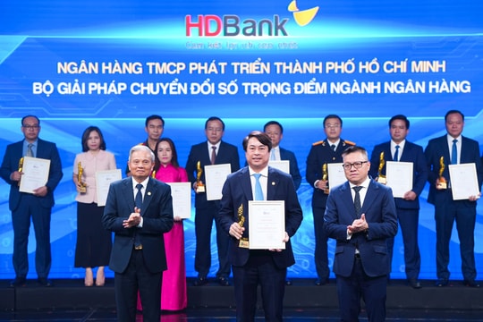 HDBank đạt tiếp Giải thưởng Chuyển đổi số Việt Nam 2025